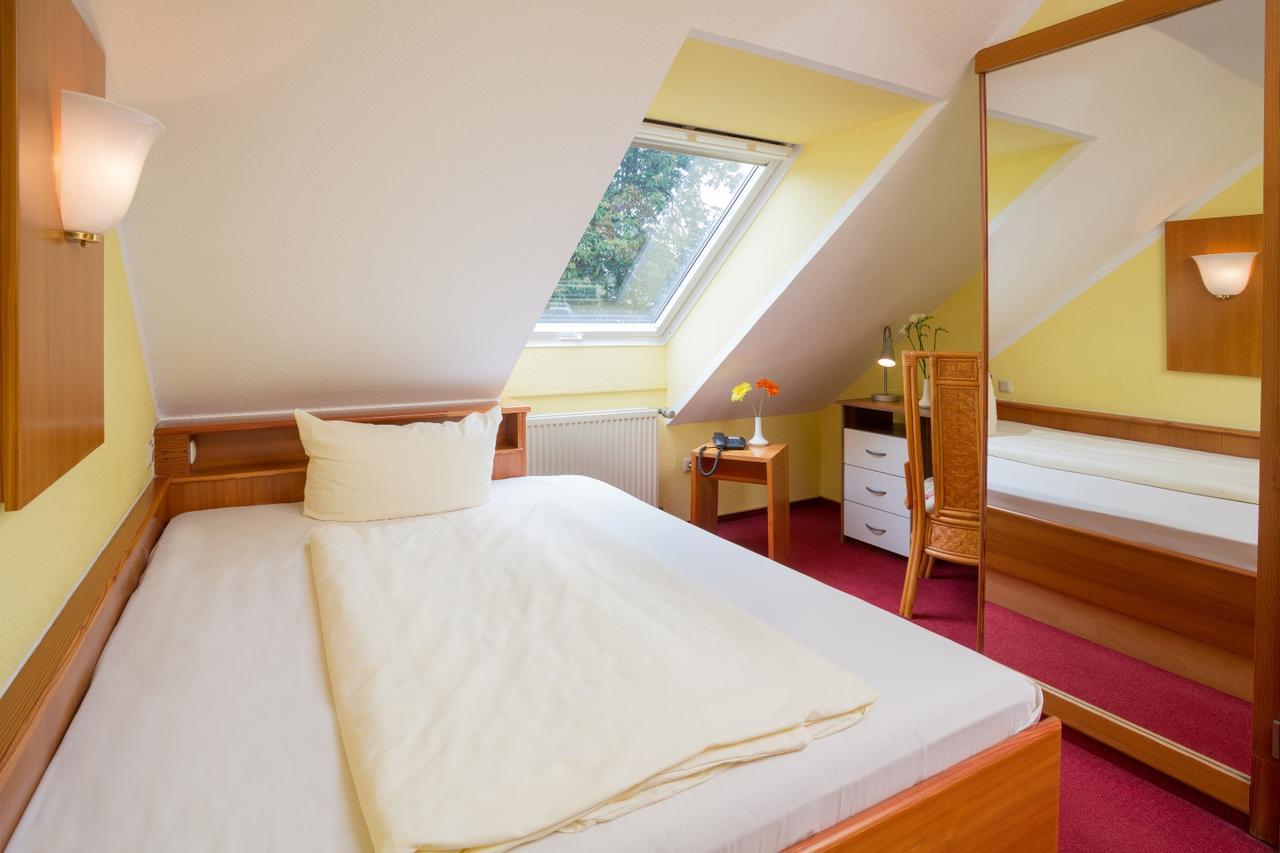 Hotel Garni Harzer Hof Osterode am Harz Exteriör bild