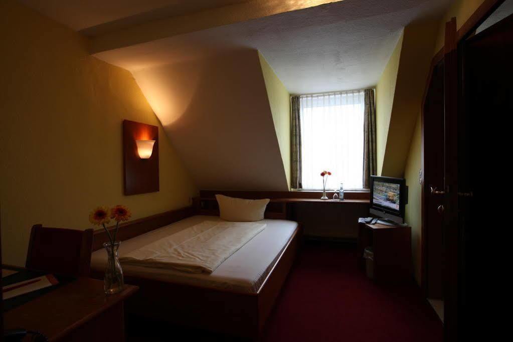 Hotel Garni Harzer Hof Osterode am Harz Exteriör bild