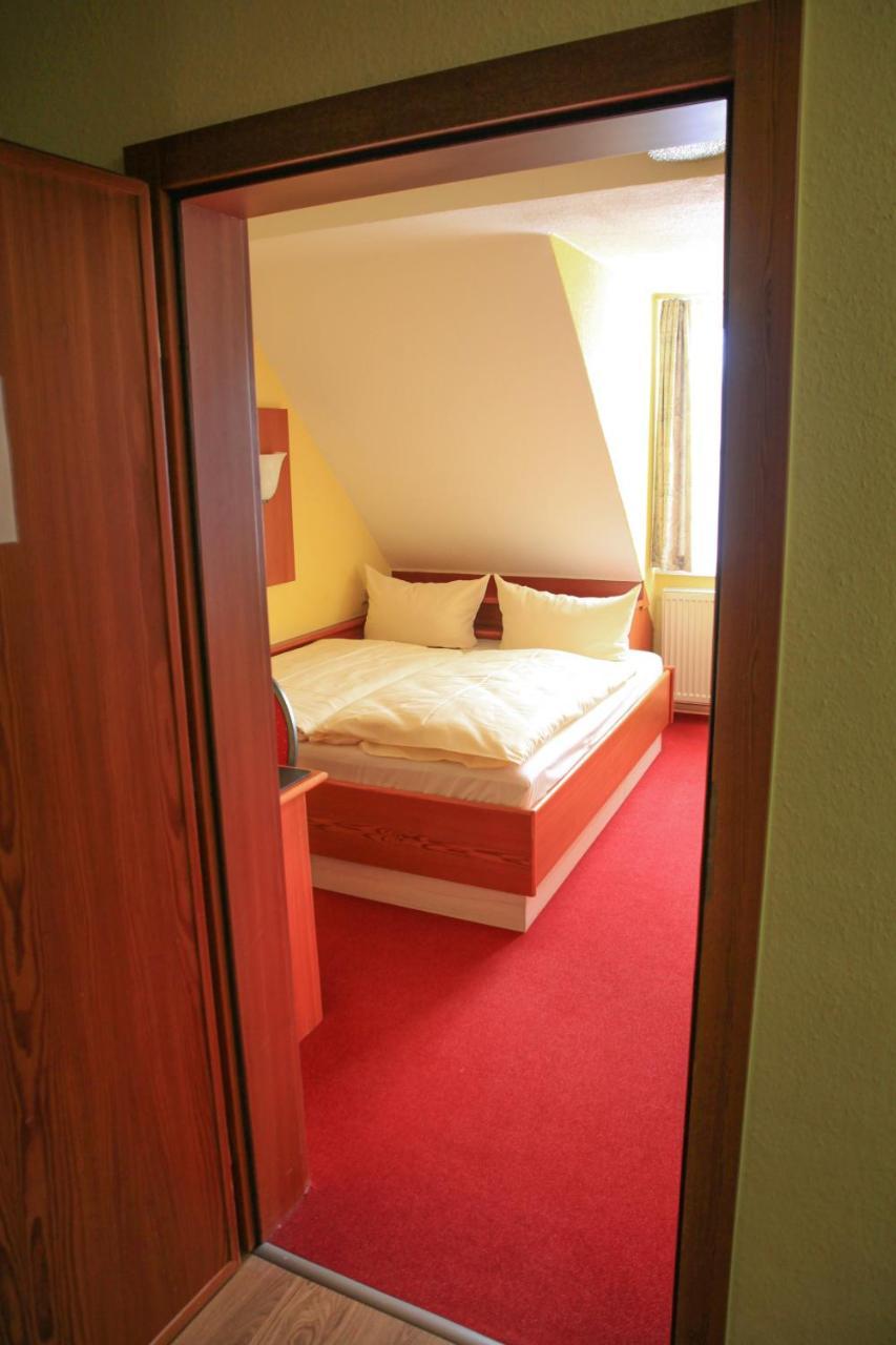 Hotel Garni Harzer Hof Osterode am Harz Exteriör bild